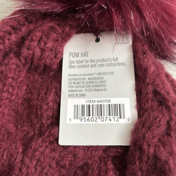 WEST LOOP BURGUNDY POM HAT - Picture 8 of 8